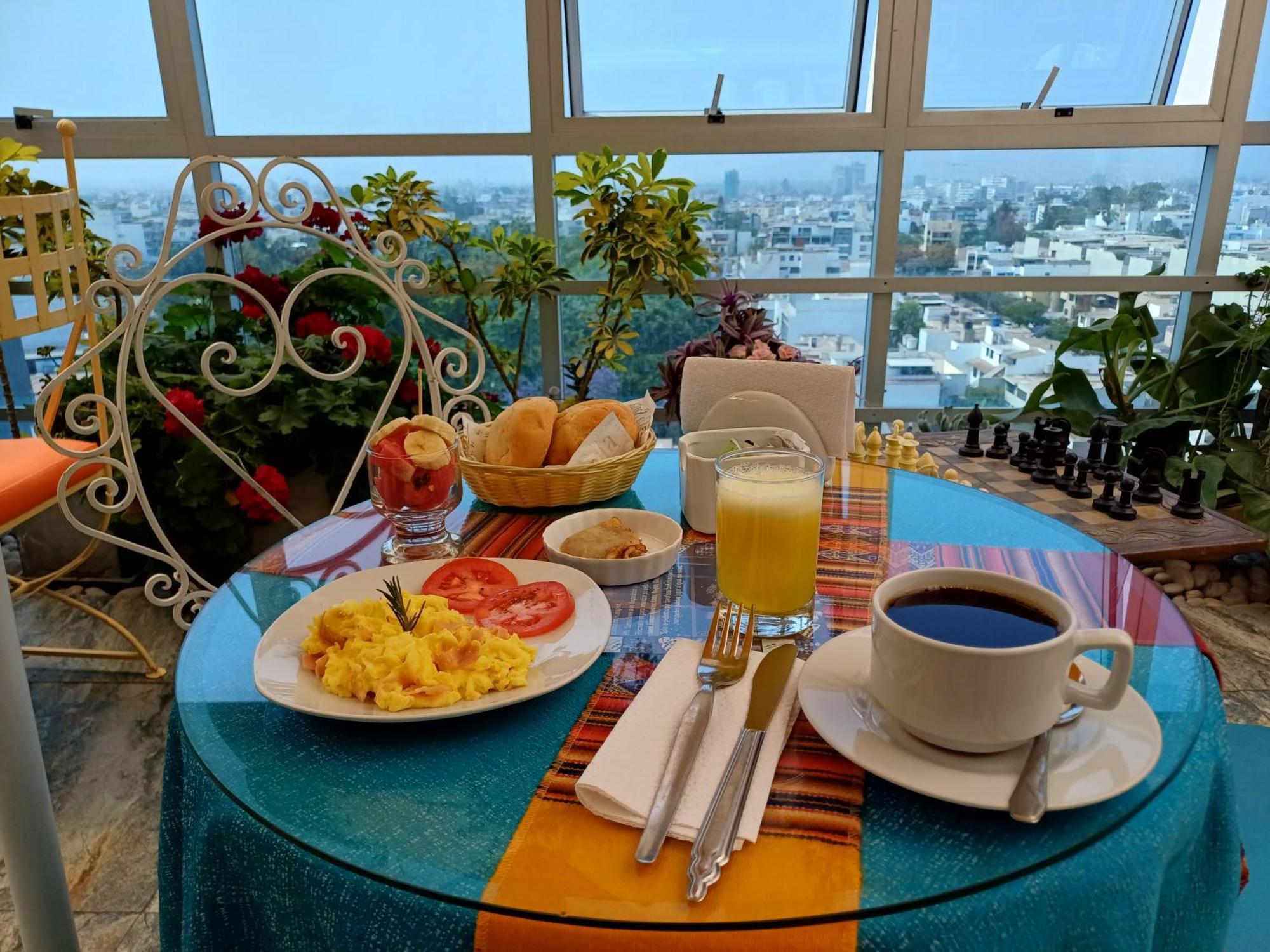 Hotel Vila Santa リマ エクステリア 写真