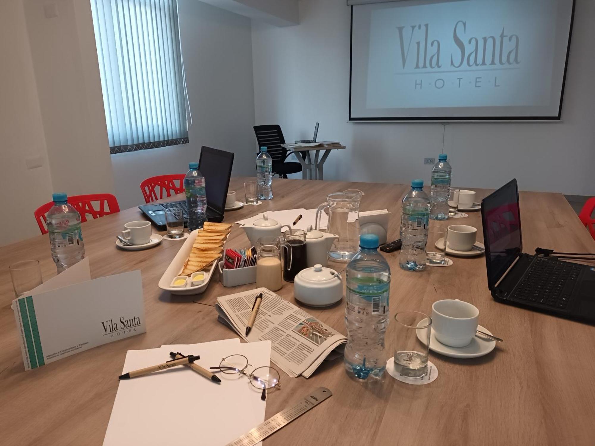 Hotel Vila Santa リマ エクステリア 写真